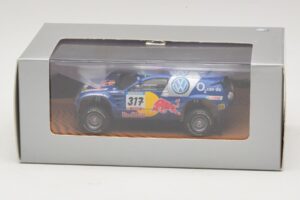 Volkswagen Race Touareg Red Bull #317 Dealer Edition 2005 Minichamps 1:43 7LO099400PD317 Diecast — photo 5 of 5