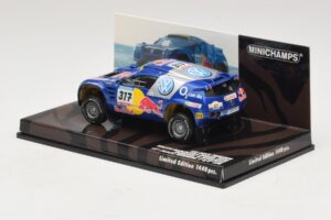 Volkswagen Race Touareg Red Bull #317 Gordon / von Zitzewitz Dakar Rally 2005 Minichamps 1:43 436055317 Diecast — photo 3 of 5