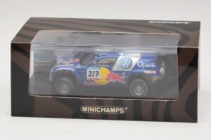 Volkswagen Race Touareg Red Bull #317 Gordon / von Zitzewitz Dakar Rally 2005 Minichamps 1:43 436055317 Diecast — photo 5 of 5
