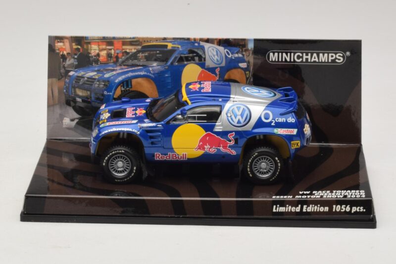 Volkswagen Race Touareg Red Bull Presentation Essen Motor Show 2004 Minichamps 1:43 436045300 Diecast