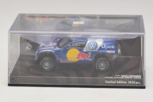 Volkswagen Race Touareg Red Bull Presentation Essen Motor Show 2004 Minichamps 1:43 436045300 Diecast — photo 4 of 5
