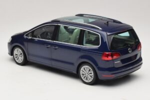 Volkswagen Sharan Blue Metallic Minichamps 1:18 110051000 Diecast — photo 6 of 8
