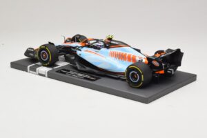 Williams Racing FW45 #2 L. Sargeant Singapore GP 2023 Minichamps 1:18 117231602 Diecast — photo 5 of 7