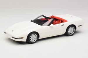 Chevrolet Corvette C4 Convertible Arctic White GT Spirit 1:18 Chevrolet Corvette C4 Convertible Arctic White GT Spirit 1:18 GT580 Resin