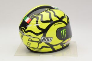 AGV Helmet V. Rossi MotoGP Valencia Test 2009 Minichamps 1:2 327100066 Diecast — photo 4 of 7