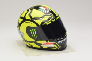 AGV Helmet V. Rossi MotoGP Valencia Test 2009 Minichamps 1:2 327100066 Diecast — photo 5 of 7