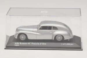 Alfa Romeo 6C 2500 Freccia d'Oro Silver Minichamps 1:43 400120480 Diecast — photo 4 of 5