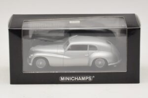 Alfa Romeo 6C 2500 Freccia d'Oro Silver Minichamps 1:43 400120480 Diecast — photo 5 of 5