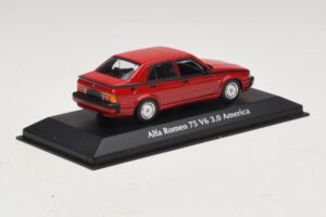 Alfa Romeo 75 V6 3.0 America Red Maxichamps 1:43 940120461 Diecast — photo 2 of 5
