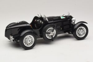 Alfa Romeo 8C Monza Black Bburago 1:18 3014-P1 Diecast — photo 2 of 6