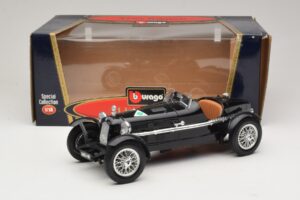 Alfa Romeo 8C Monza Black Bburago 1:18 3014-P1 Diecast — photo 6 of 6