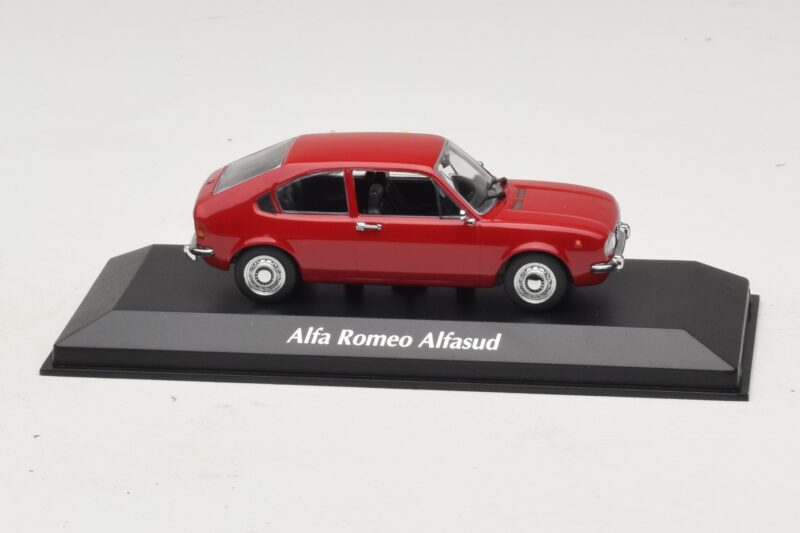 Alfa Romeo Alfasud Red Maxichamps 1:43 940120100 Diecast