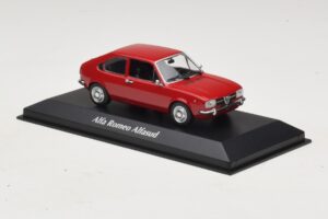 Alfa Romeo Alfasud Red Maxichamps 1:43 940120100 Diecast — photo 3 of 5