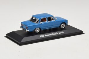 Alfa Romeo Giulia 1600 Blue Maxichamps 1:43 940120900 Diecast — photo 2 of 5