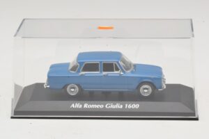 Alfa Romeo Giulia 1600 Blue Maxichamps 1:43 940120900 Diecast — photo 4 of 5