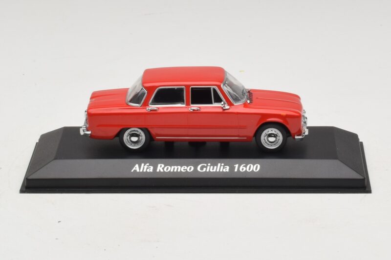 Alfa Romeo Giulia 1600 Red Maxichamps 1:43 940120901 Diecast