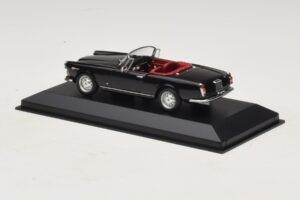 Alfa Romeo Giulia Spider Black Minichamps 1:43 400120730 Diecast — photo 3 of 5