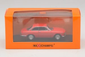 Alfa Romeo Giulia Sprint GTA Red Maxichamps 1:43 940120440 Diecast — photo 5 of 5