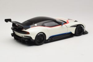 Aston Martin Vulcan Stratus White With Blue and Red Stripes AUTOart 1:18 70261 Composite — photo 3 of 8