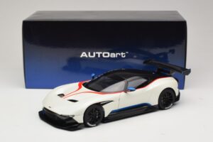 Aston Martin Vulcan Stratus White With Blue and Red Stripes AUTOart 1:18 70261 Composite — photo 8 of 8