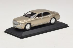 Bentley Mulsanne Gold Metallic Minichamps 1:43 40433 Diecast — photo 2 of 5
