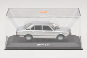BMW 520 E12 Silver Maxichamps 1:43 940023000 Diecast — photo 4 of 5