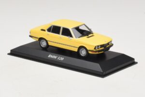 BMW 520 E12 Yellow Maxichamps 1:43 940023001 Diecast — photo 3 of 5
