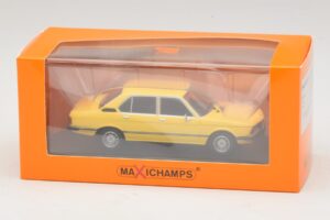 BMW 520 E12 Yellow Maxichamps 1:43 940023001 Diecast — photo 5 of 5
