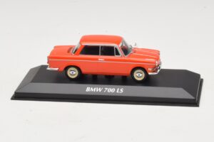 BMW 700 LS Red Maxichamps 1:43 940023701 Diecast