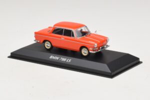 BMW 700 LS Red Maxichamps 1:43 940023701 Diecast — photo 3 of 5