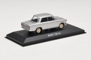 BMW 700 LS Silver Maxichamps 1:43 940023700 Diecast — photo 2 of 5