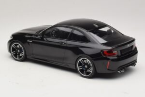 BMW M2 F87 Black Metallic Minichamps 1:18 155026100 Diecast — photo 5 of 6