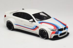 BMW M4 F82 Liberty Walk Replacement Box GT Spirit 1:18 GT067-R1 Resin — photo 4 of 6