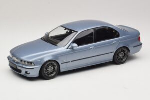 BMW M5 E39 Silverstone Blue Metallic KK-Scale 1:18 KKDC181622 Diecast