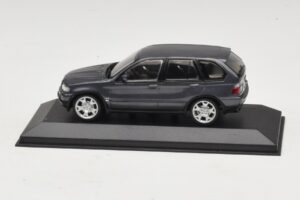 BMW X5 E53 4.4i Grey Metallic Replacement Box Minichamps 1:43 80420393166-R1 Diecast