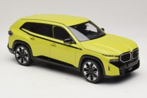 BMW XM G09 Yellow Minichamps 1:18 110023302 Diecast — photo 6 of 8