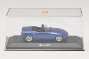 BMW Z1 E30 Blue Metallic Maxichamps 1:43 940020101 Diecast — photo 4 of 5