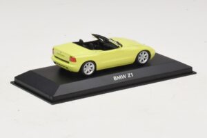 BMW Z1 E30 Yellow Maxichamps 1:43 940020100 Diecast — photo 2 of 5