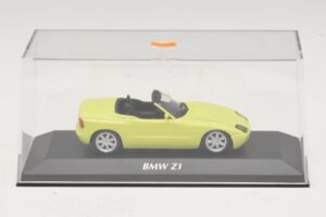 BMW Z1 E30 Yellow Maxichamps 1:43 940020100 Diecast — photo 4 of 5