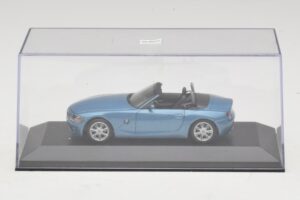 BMW Z4 E85 Light Blue Metallic Replacement Box Minichamps 1:43 80420144054-R1 Diecast — photo 4 of 5