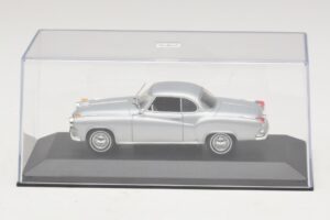 Borgward Isabella Coupe Silver Minichamps 1:43 400096031 Diecast — photo 4 of 5