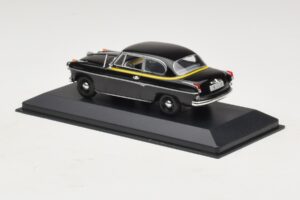 Borgward Isabella Taxi Black Minichamps 1:43 400096095 Diecast — photo 3 of 5