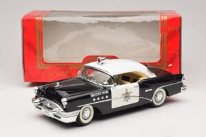 Buick Century Sun State Patrol Mira 1:18 6118 Diecast — photo 8 of 8