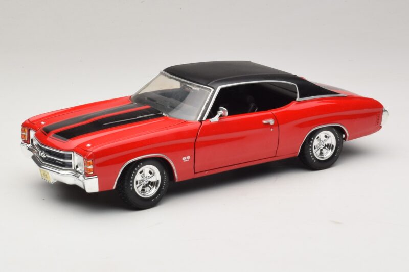 Chevrolet Chevelle SS454 Red Maisto 1:18 31890-P1 Diecast
