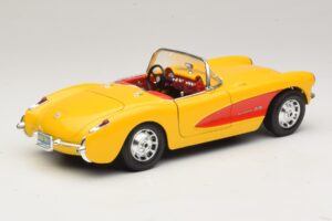 Chevrolet Corvette C1 Convertible Yellow Red Bburago 1:18 3034-M2 Diecast — photo 3 of 8