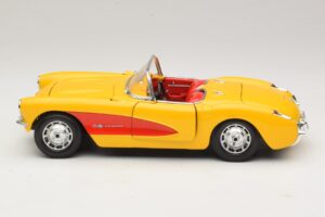 Chevrolet Corvette C1 Convertible Yellow Red Bburago 1:18 3034-M2 Diecast — photo 4 of 8