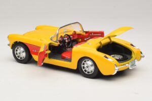 Chevrolet Corvette C1 Convertible Yellow Red Bburago 1:18 3034-M2 Diecast — photo 5 of 8
