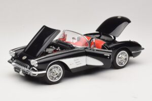 Chevrolet Corvette C1 Tuxedo Black AUTOart 1:18 71142 Diecast — photo 2 of 8
