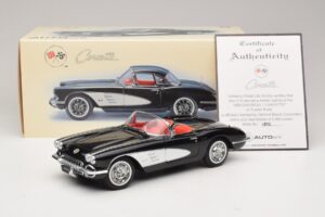 Chevrolet Corvette C1 Tuxedo Black AUTOart 1:18 71142 Diecast — photo 8 of 8