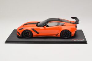 Chevrolet Corvette C7 ZR-1 High Voltage Tint TopSpeed 1:18 TS0147 Resin — photo 3 of 6